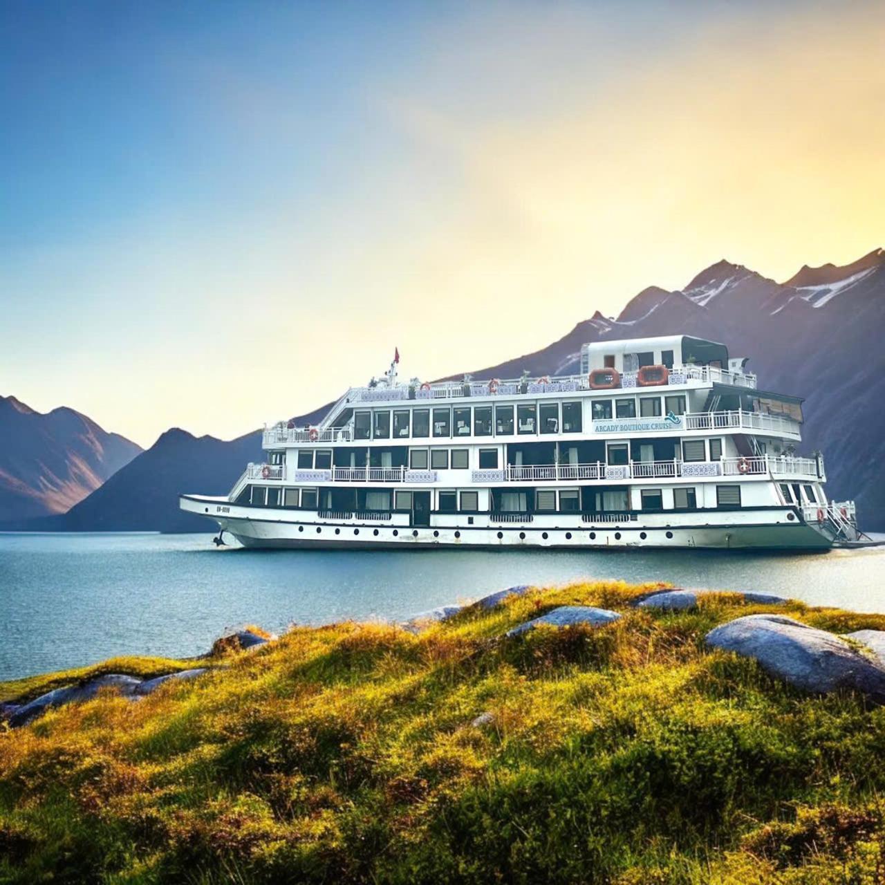 Arcady Boutique Cruise Hotel Hạ Long-öböl Kültér fotó